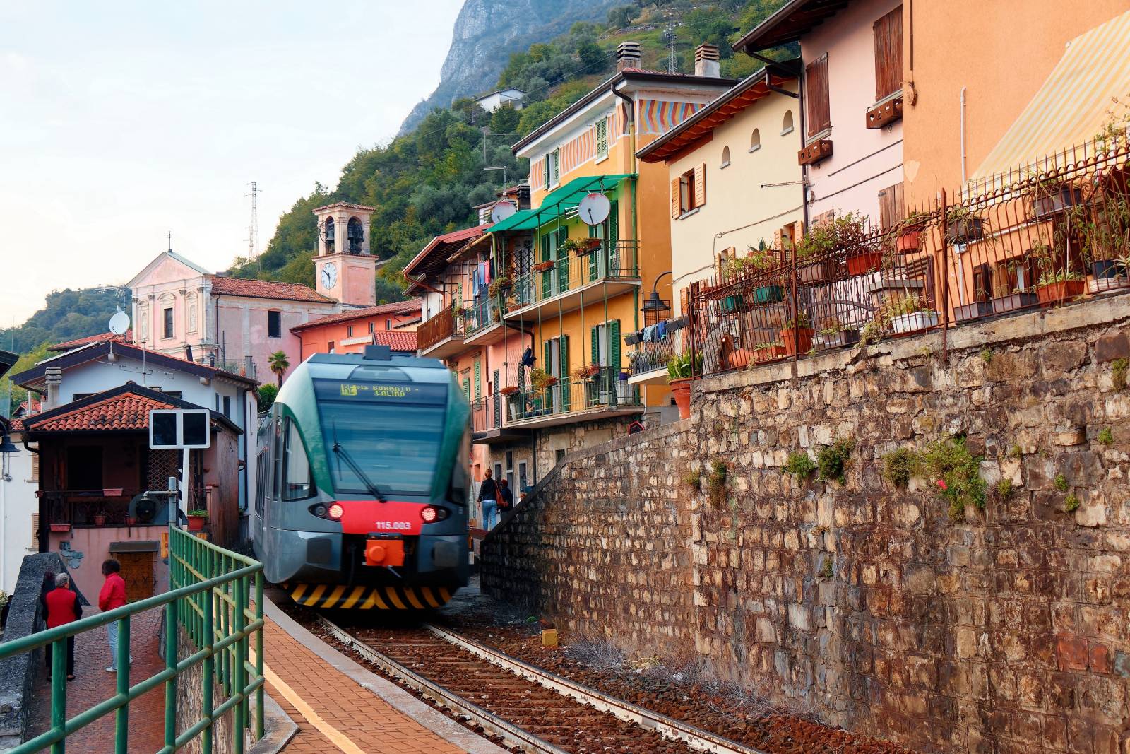 Corso di ripasso A2-6, Tema congiuntivo presente Corso di ripasso A2-6, Tema congiuntivo presente